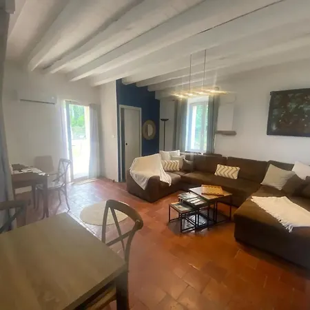 Duplex Entre Et Montagne 80 M² Balcon Apartment